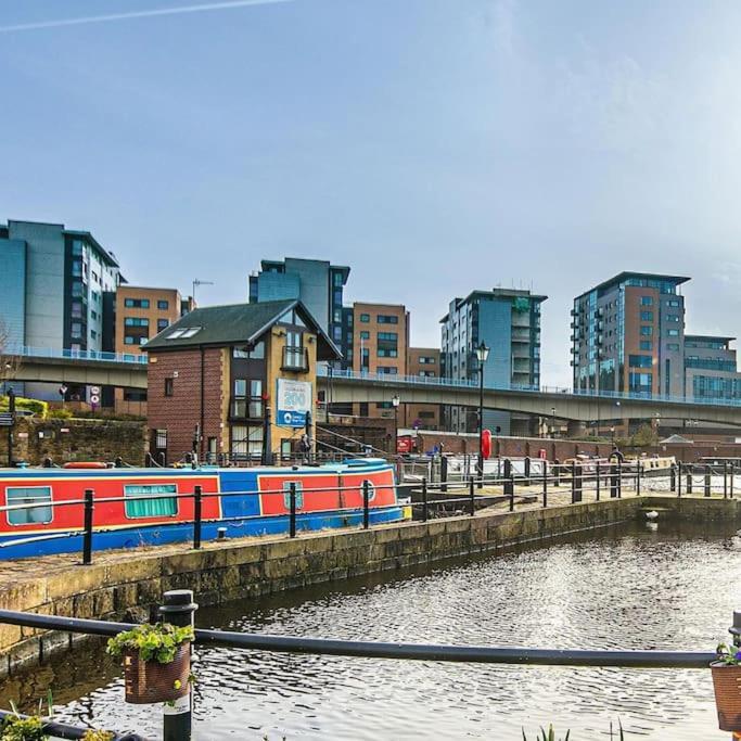 Beautiful 1-Bed Apartment In Grade Listed Warehouse - Victoria Quays, Sheffield City Centre, Free Parking, Pet Friendly, Netflix Exterior photo