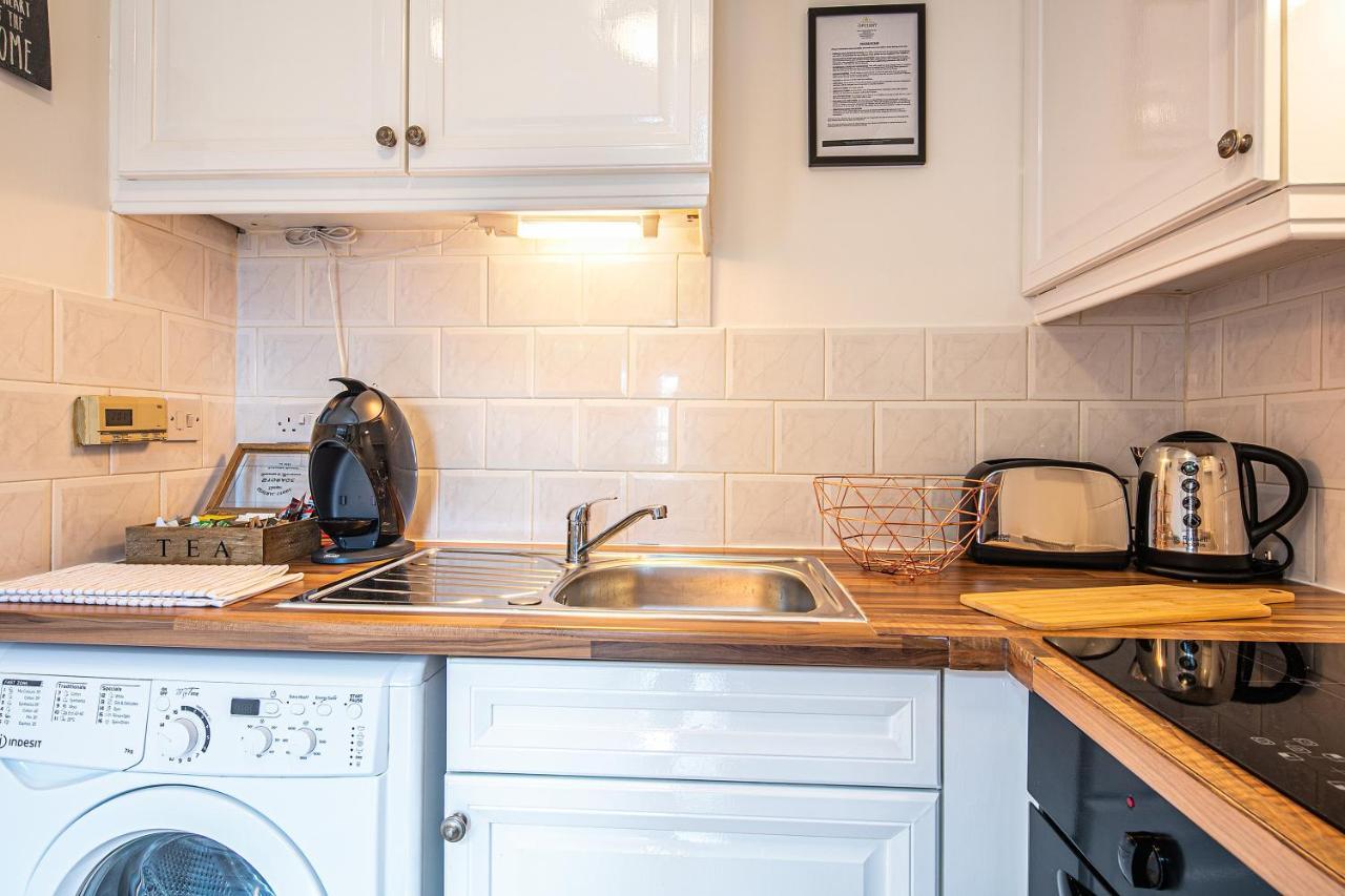 Beautiful 1-Bed Apartment In Grade Listed Warehouse - Victoria Quays, Sheffield City Centre, Free Parking, Pet Friendly, Netflix Exterior photo